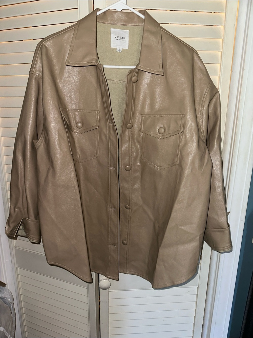 Le Lis Taupe Faux Leather Button-Front Jacket